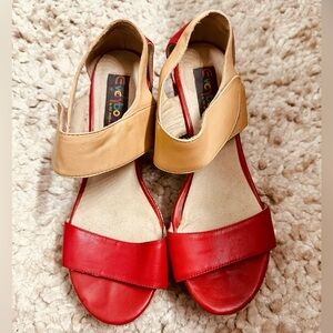 Everybody by BZ Moda Women Platform Open Toe Sandals Red&Beige Sz 39 / US 8.5